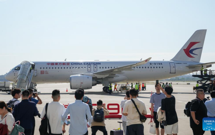Pesawat Jet C919 China Mulai Beroperasi Secara Komersial
