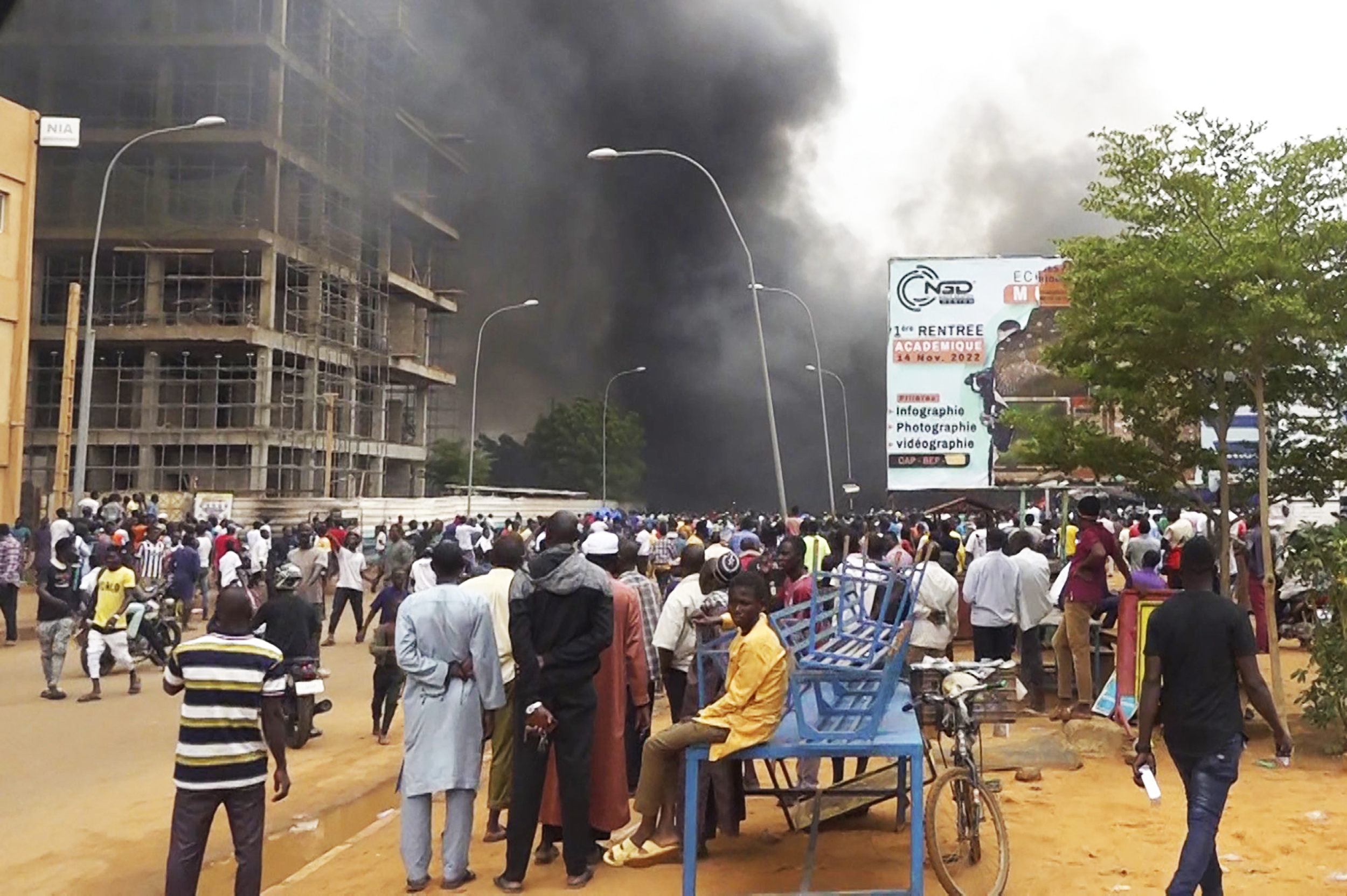 Prancis dan Uni Eropa Cabut Dukungan Keuangan Setelah Kudeta di Niger