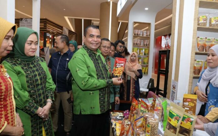 Wamendes Ajak Masyarakat Cinta Produk Lokal