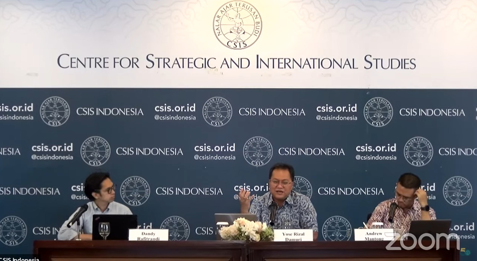 CSIS Sebut Kinerja Ekonomi Indonesia Jauh Lebih Baik dari BRICS CSIS Sebut Kinerja Ekonomi Indonesia Jauh Lebih Baik dari BRICS