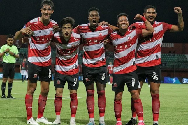 Madura United Puncaki Klasemen Liga 1