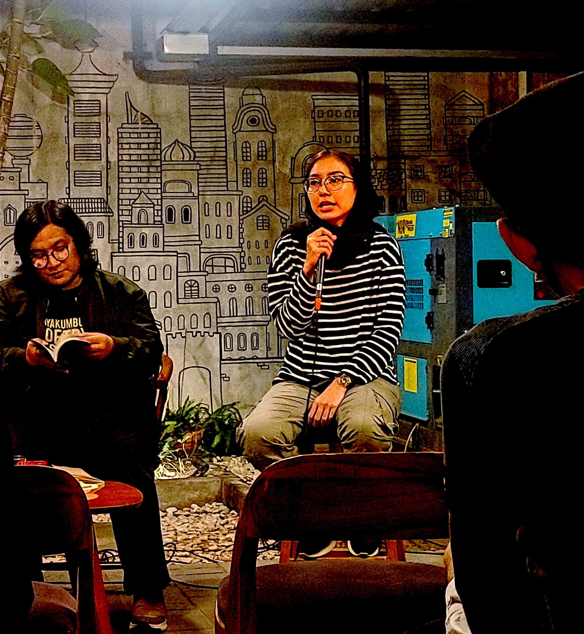 Sarah Monica, Diri yang Terus Mencari Kemurnian Sarah Monica bangkitnya kemurungan