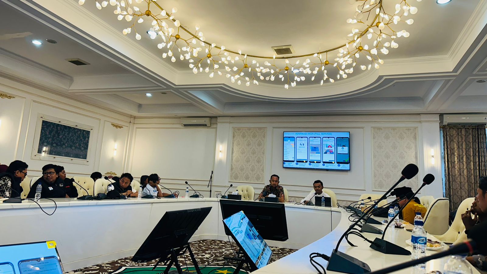 Gandeng PWI, PLN UP3 Pamekasan Sosialisasikan Tips Aman Penggunaan Listrik