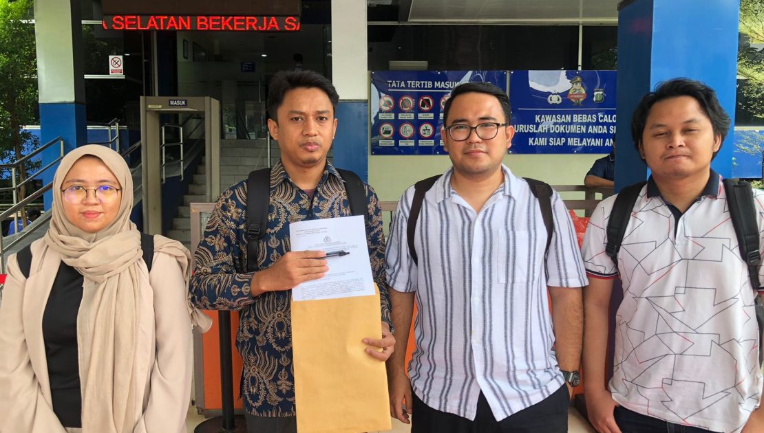 Jurnalis Tempo Husein Abri Dongoran Laporkan Kasus Teror ke Polda Metro Jaya Jurnalis Tempo