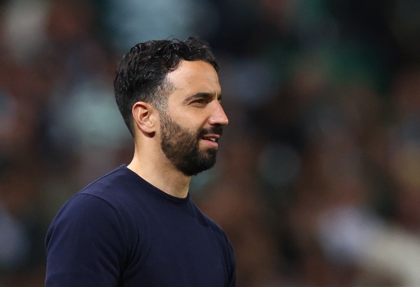 Ruben Amorim Masih Tunggu Izin Kerja, Manchester United Optimis Cepat Rampung