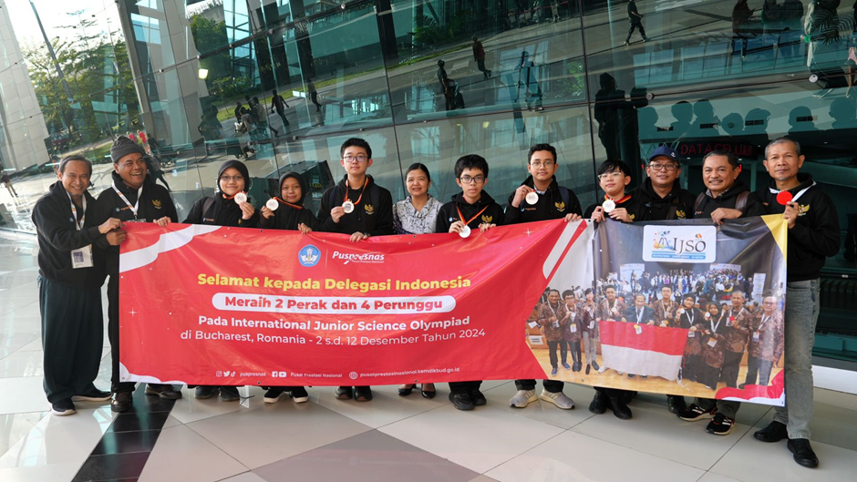 Siswa Indonesia Borong Enam Medali di International Junior Science Olympiad 2024 di Romania Siswa Indonesia
