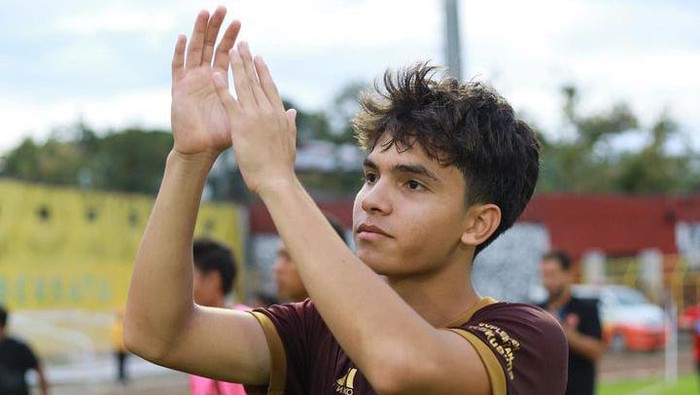 Victor Dethan Jadi Andalan Baru Timnas Indonesia di Piala AFF 2024 Victor Dethan Jadi Andalan Baru Timnas Indonesia di Piala AFF 2024