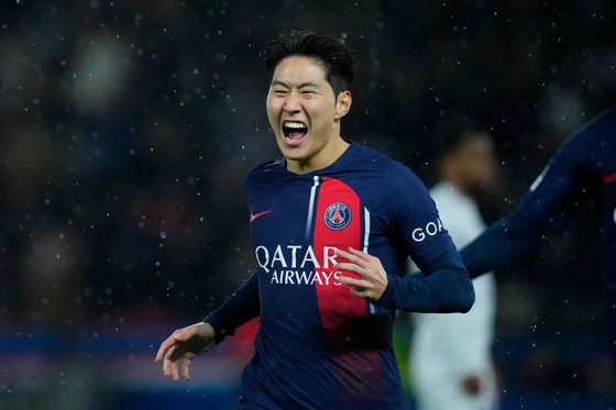 PSG Ogah Lepas Lee Kang-In ke Arsenal, Pemain Korea Selatan Jadi Andalan PSG Ogah Lepas Lee Kang-In ke Arsenal, Pemain Korea Selatan Jadi Andalan