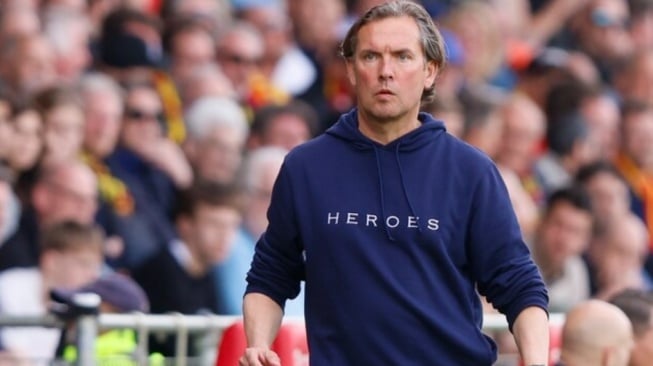 Alex Pastoor Dijadwalkan Tiba di Indonesia Februari, Begini Penjelasan Erick Thohir Alex Pastoor Dijadwalkan Tiba di Indonesia Februari, Begini Penjelasan Erick Thohir