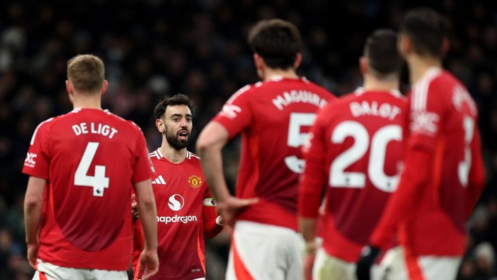 Manchester United Sangat Terpuruk di Musim Ini Manchester United Sangat Terpuruk di Musim Ini