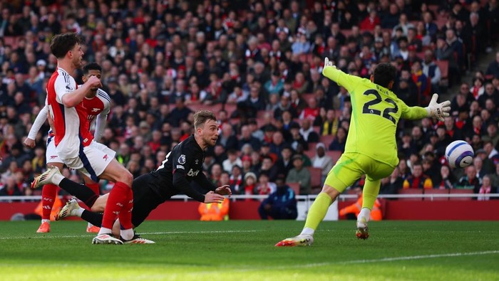 Arsenal Kalah Lagi di Premier League, West Ham Curi Kemenangan Arsenal Kalah Lagi di Premier League, West Ham Curi Kemenangan