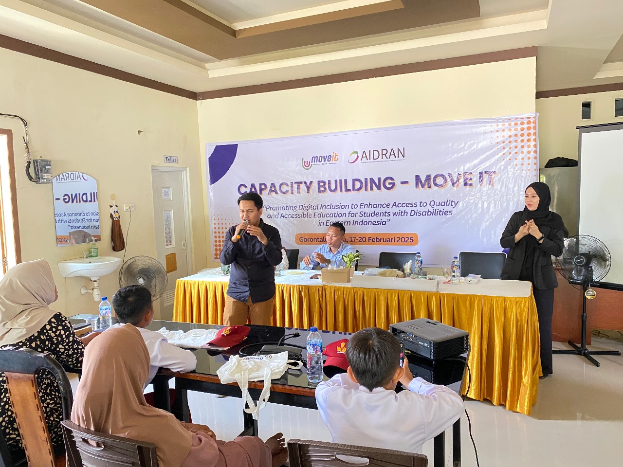 AIDRAN Dorong Pendidikan Inklusif di Gorontalo melalui Capacity Building Move It AIDRAN Dorong Pendidikan Inklusif di Gorontalo melalui Capacity Building Move It