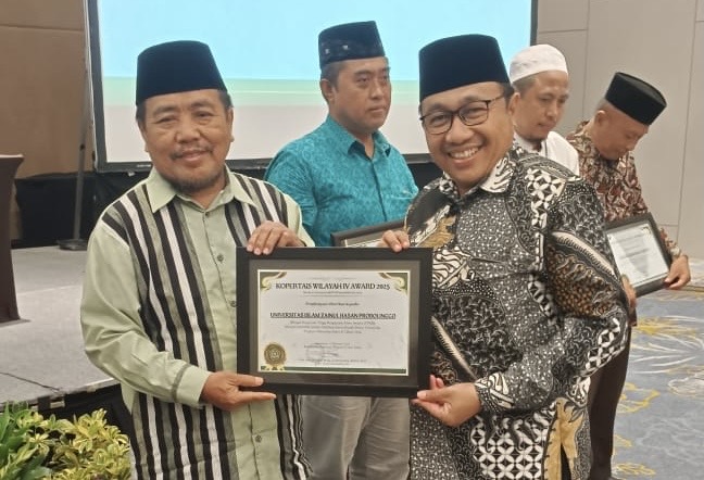 UNZAH Genggong Borong 4 Penghargaan di Kopertais Wilayah IV Award 2025 UNZAH Genggong Borong 4 Penghargaan di Kopertais Wilayah IV Award 2025