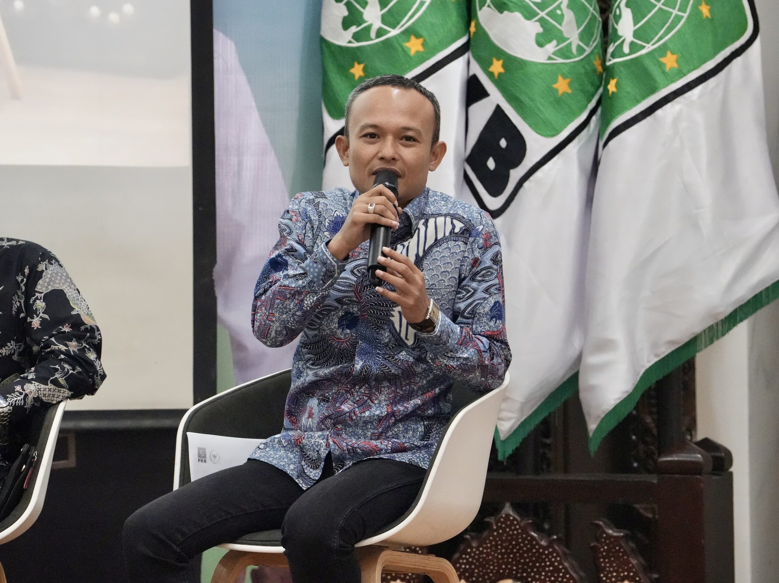 DPR Dukung Pemerintah Genjot Ekspor Industri Logam, Mesin, dan Elektronika Kaisar Abu Hanifah: Libur Lebaran Harus Jadi Momen Pemda untuk Maksimalkan Pariwisata Desa