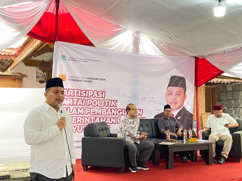 Sarasehan Hukum dan Pemerintahan: Bima Rafsanjani Rafid Edukasi Politik Warga Banyuwangi Sarasehan Hukum dan Pemerintahan: Bima Rafsanjani Rafid Edukasi Politik Warga Banyuwangi