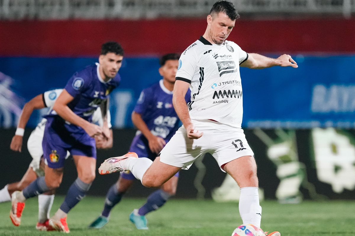 Persija Jakarta Amankan Kemenangan Tipis 1-0, Penalti Jadi Penentu Persija Jakarta Amankan Kemenangan Tipis, Penalti Jadi Penentu