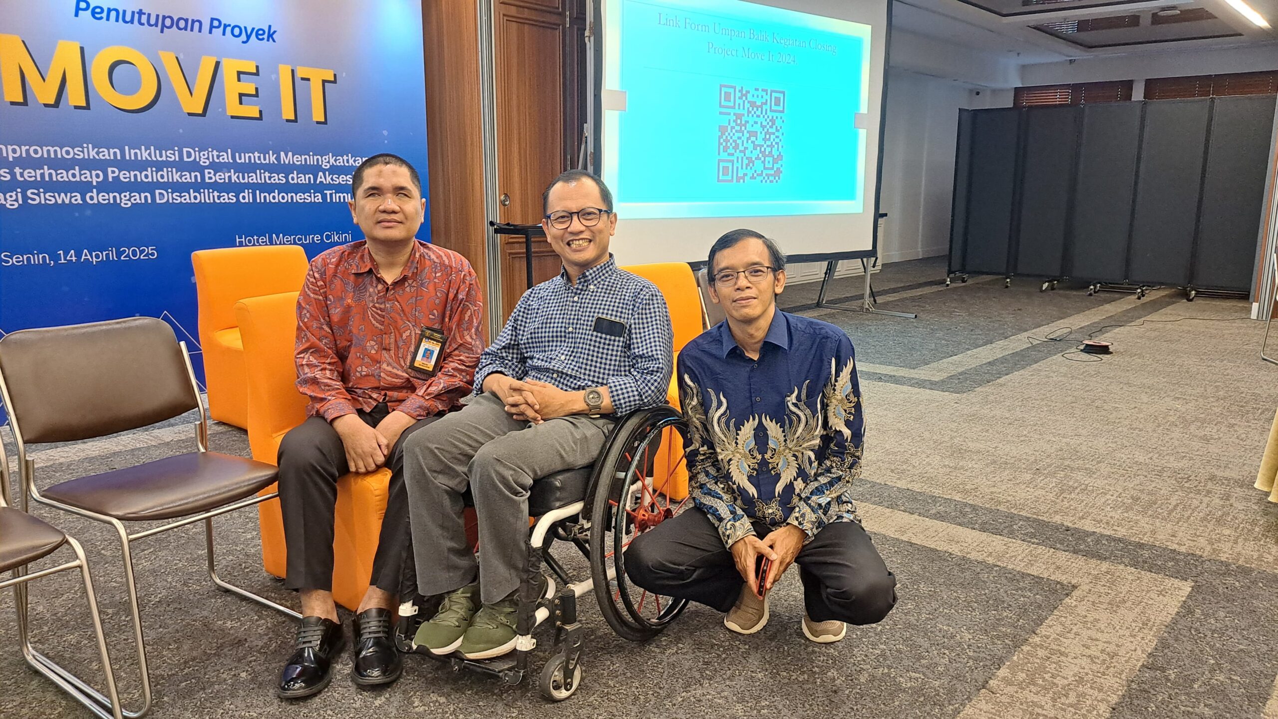AIDRAN Tuntaskan Proyek Move It 2024: Dorong Inklusi Digital untuk Pendidikan Berkualitas bagi Penyandang Disabilitas di Indonesia Timur AIDRAN Tuntaskan Proyek Move It 2024: Dorong Inklusi Digital untuk Pendidikan Berkualitas bagi Penyandang Disabilitas di Indonesia Timur
