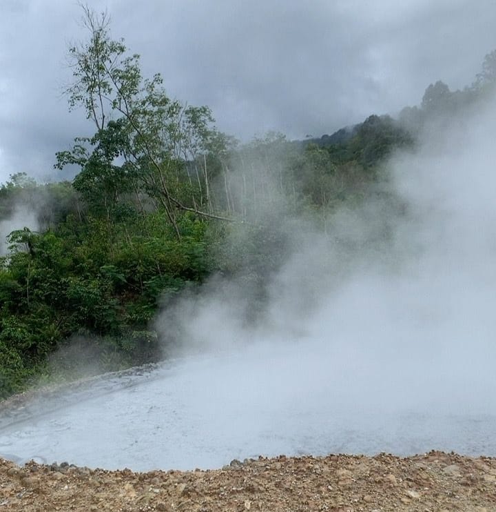 Semburan Lumpur Panas PT SMGP: Bukti Geothermal Berbahaya bagi Warga dan Lingkungan Semburan Lumpur Panas PT SMGP: Bukti Geothermal Berbahaya bagi Warga dan Lingkungan