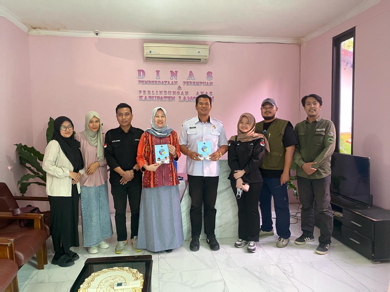 Lindungi Perempuan dan Anak dari Radikalisme, DPPPA Lamongan Gelar FGD Bersama Duta Damai BNPT Regional Jawa Timur dan PC Fatayat NU Lamongan Lindungi Perempuan dan Anak dari Radikalisme, DPPPA Lamongan Gelar FGD Bersama Duta Damai BNPT Regional Jawa Timur dan PC Fatayat NU Lamongan