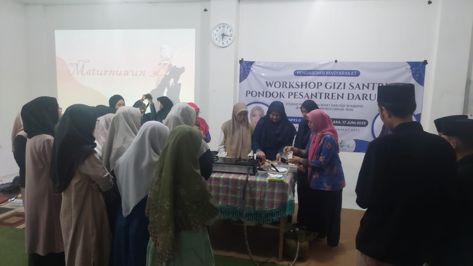 Edukasi Pola Makan Sehat dan Gizi Seimbang: FISIP UB, Lakpesdam NU, dan Poltekkes Libatkan Santri Kota Malang Edukasi Pola Makan Sehat dan Gizi Seimbang: FISIP UB, Lakpesdam NU, dan Poltekkes Libatkan Santri Kota Malang