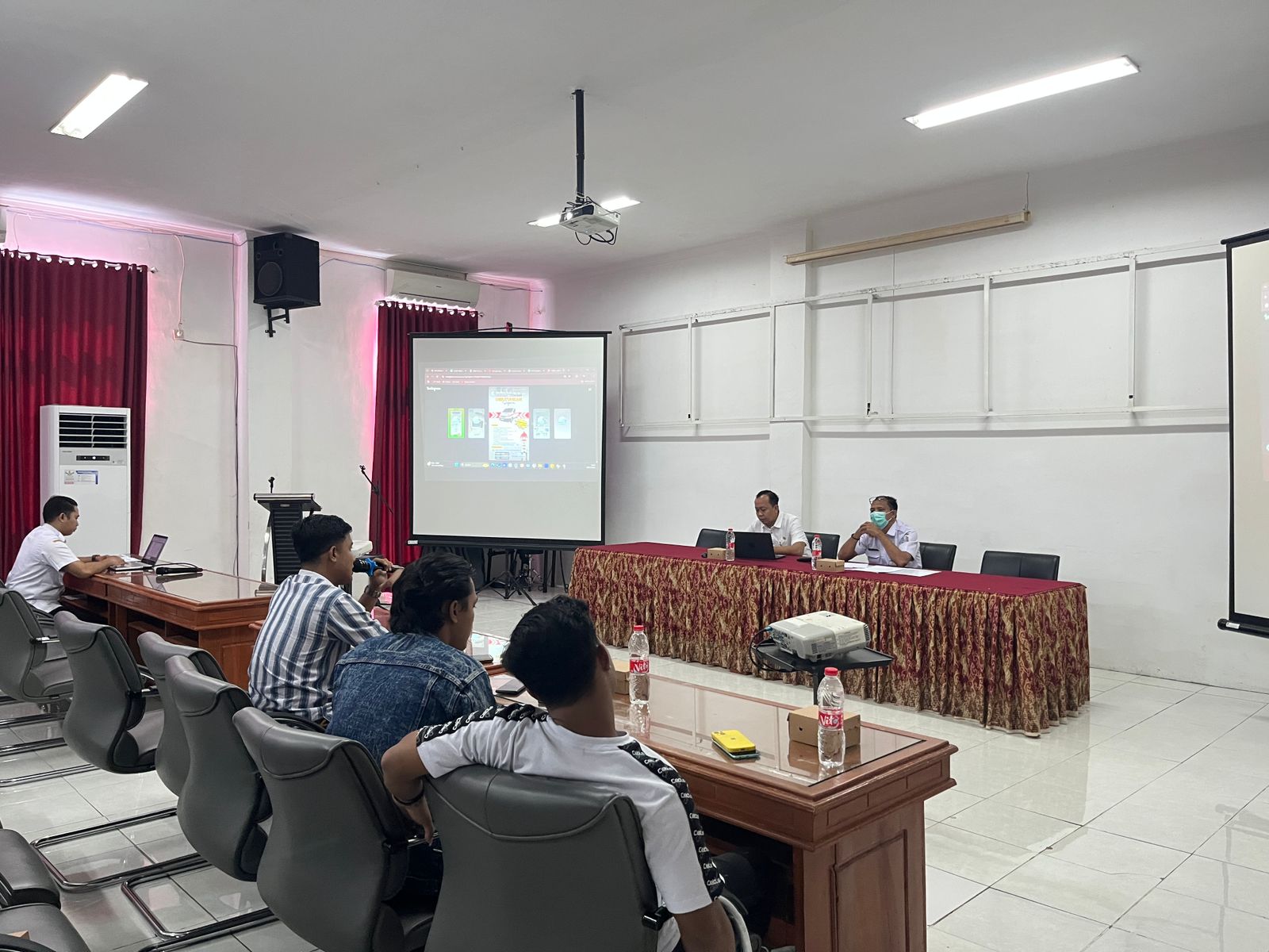 Transparansi Rekrutmen Tenaga Non ASN Dipertanyakan, RSUD Mohammad Noer Pamekasan: Silahkan Bersurat! Transparansi Rekrutmen Tenaga Non ASN Dipertanyakan, RSUD Mohammad Noer Pamekasan: Silahkan Bersurat!