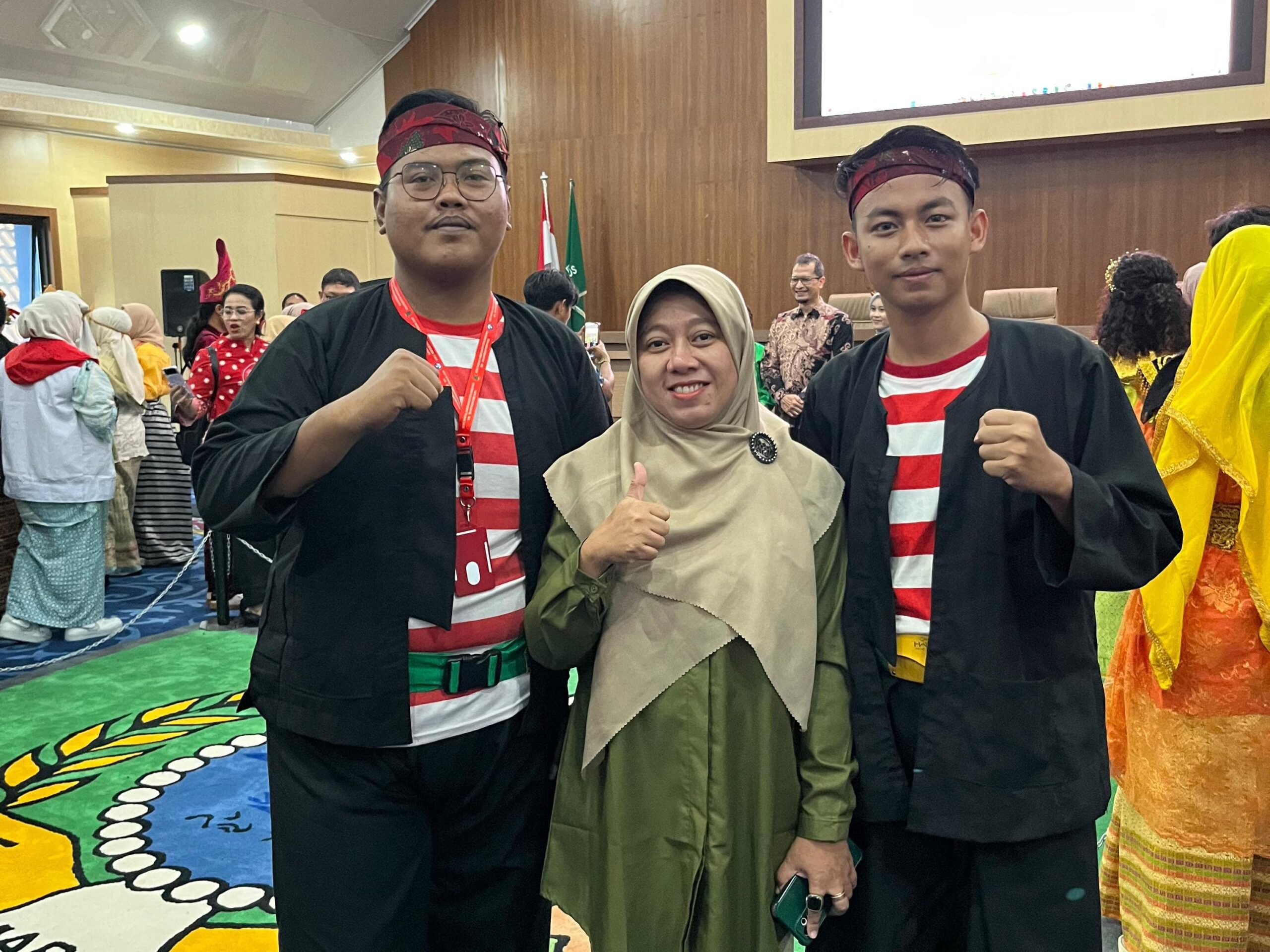 Mahasiswa UNIRA Pamekasan, Sukses KKN Kebangsaan 2025 di Sulsel Mahasiswa UNIRA Pamekasan, Sukses KKN Kebangsaan 2025 di Sulsel