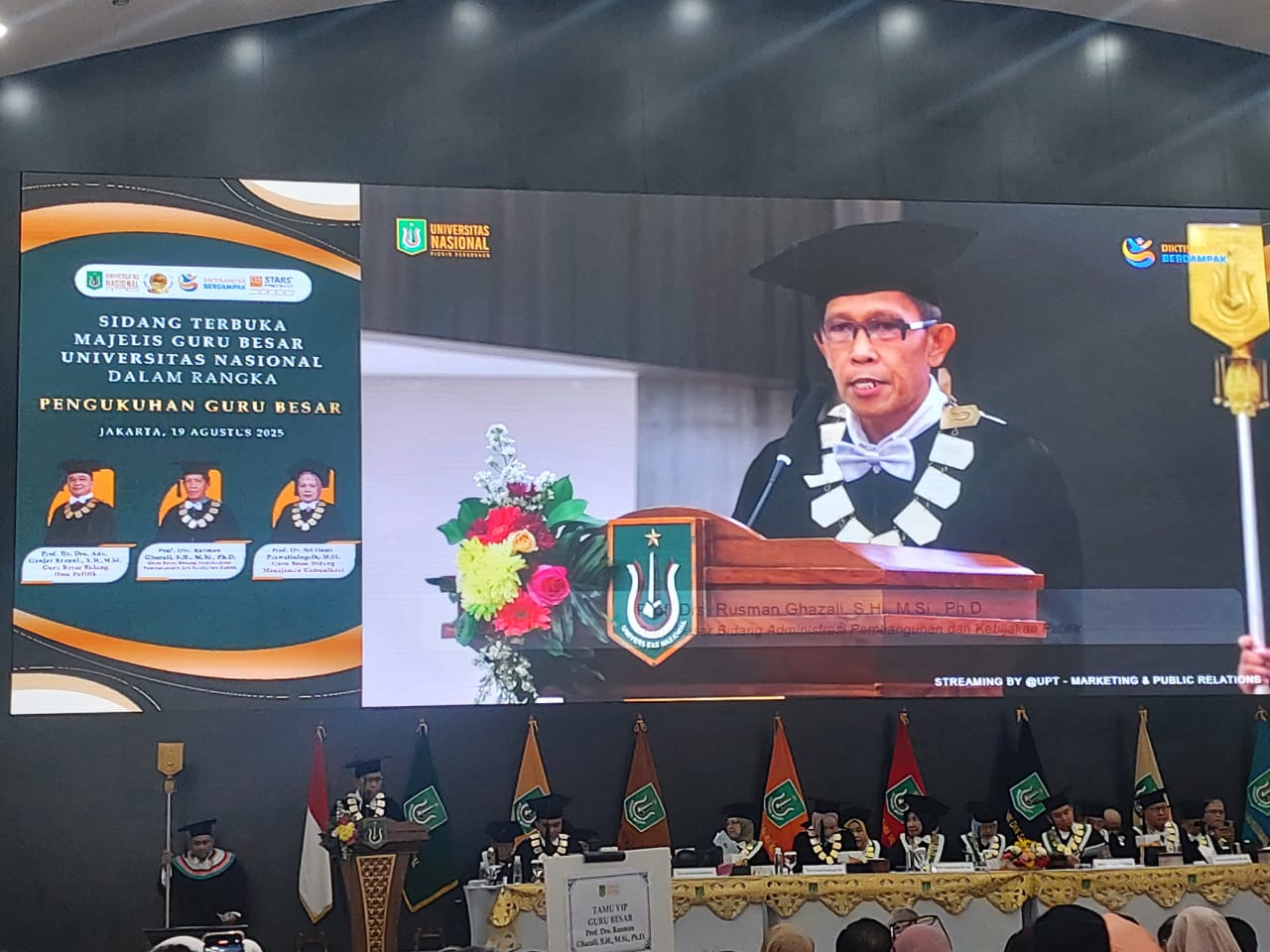 Dikukuhkan Jadi Guru Besar, Rusman Ghazali Kritik Dominasi Negara dalam Kebijakan Dikukuhkan Jadi Guru Besar, Rusman Ghazali Kritik Dominasi Negara dalam Kebijakan