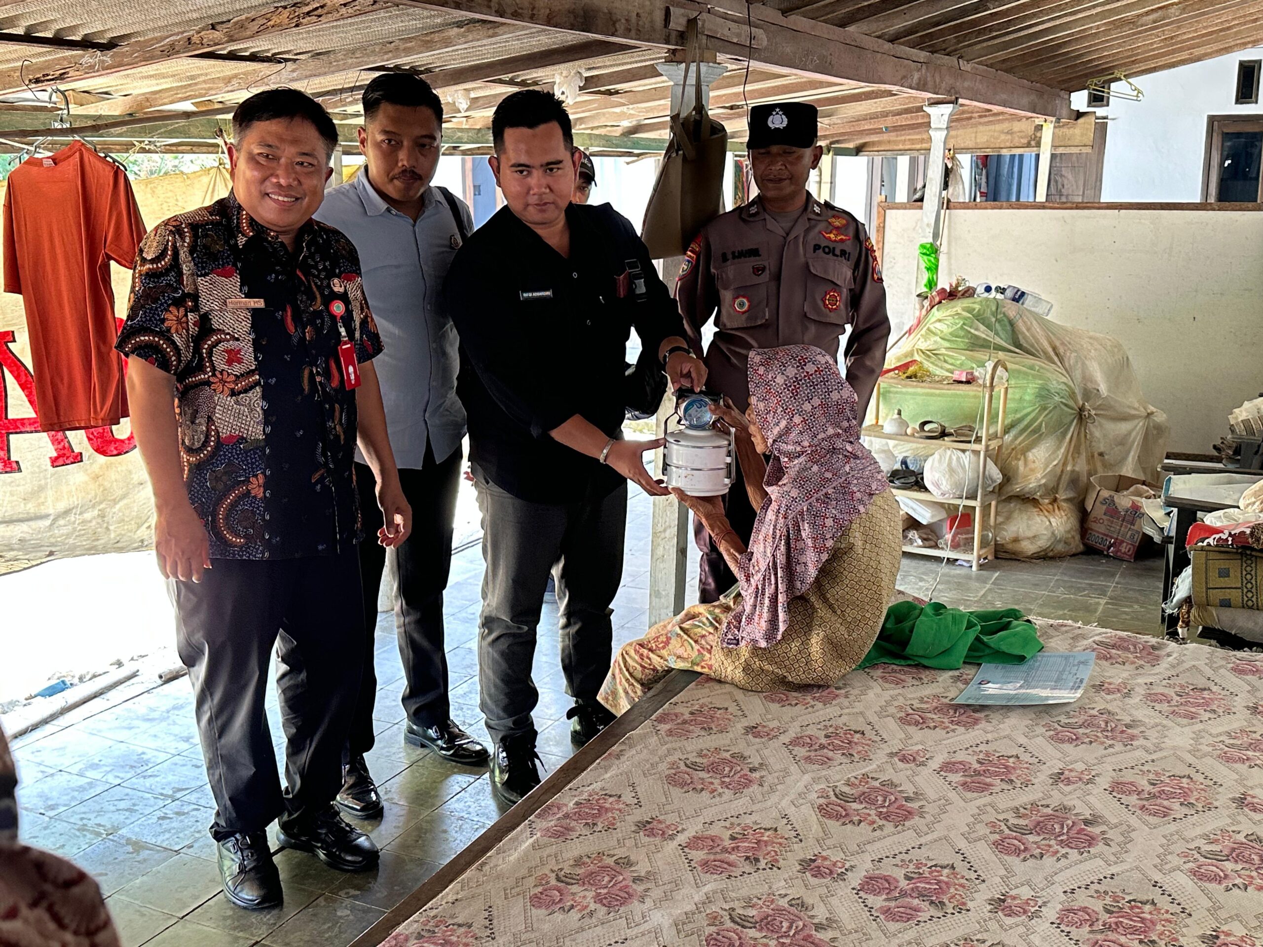 Kunjungi Dapur Mamin Lansia, Dinsos Pamekasan Pastikan Gizi Terpenuhi Kunjungi Dapur Mamin Lansia, Dinsos Pamekasan Pastikan Gizi Terpenuhi