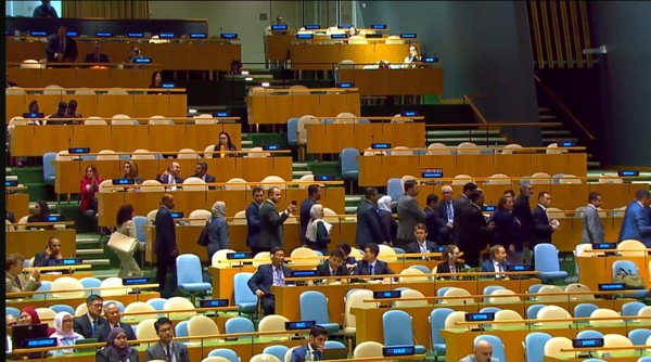 180 Negara Walk Out Saat Netanyahu Berpidato di PBB 180 Negara Walk Out Saat Netanyahu Berpidato di PBB