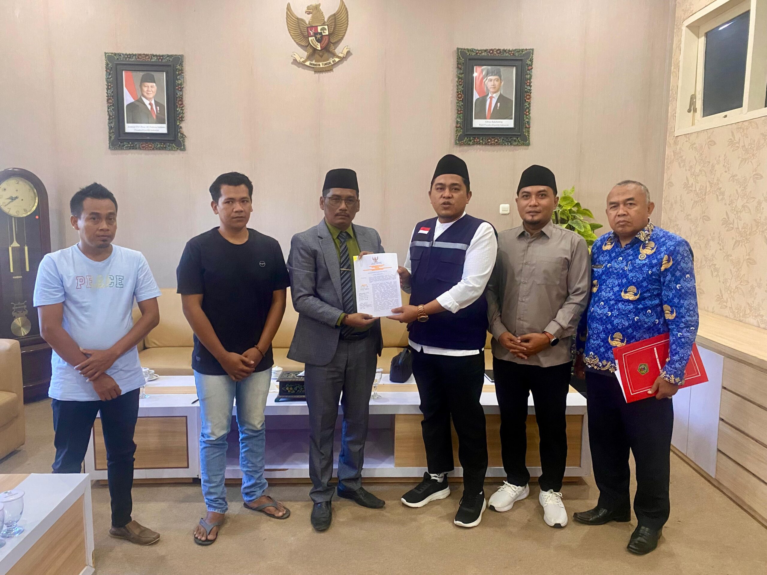 DPRD Pamekasan Terima Bukti Baru, Pemakzulan Bupati Kholil Memasuki Babak Baru DPRD Pamekasan Terima Bukti Baru, Pemakzulan Bupati Kholil Memasuki Babak Baru