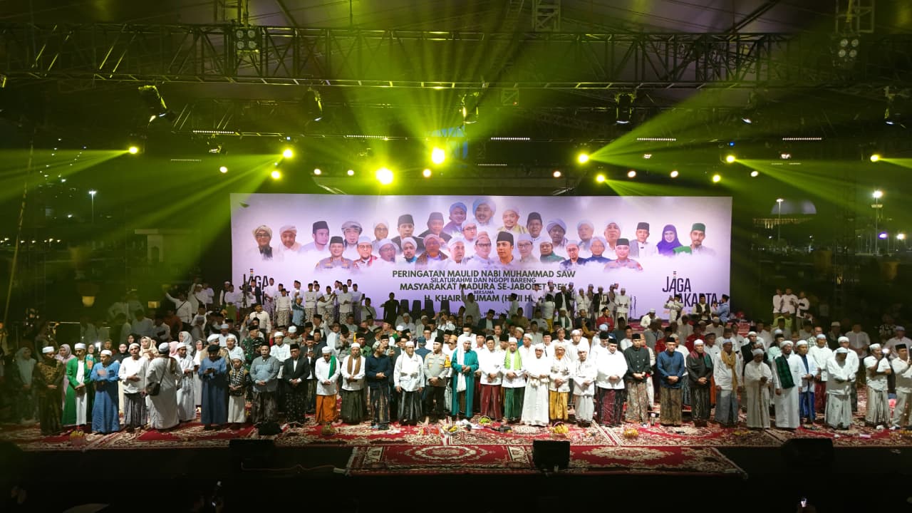 Haji Her Fasilitasi Ulama dan Tokoh Meriahkan Silaturahim dan Ngopi Bareng Warga Madura se-Jabodetabek Haji Her Fasilitasi Ulama dan Tokoh Meriahkan Silaturahim dan Ngopi Bareng Warga Madura se-Jabodetabek