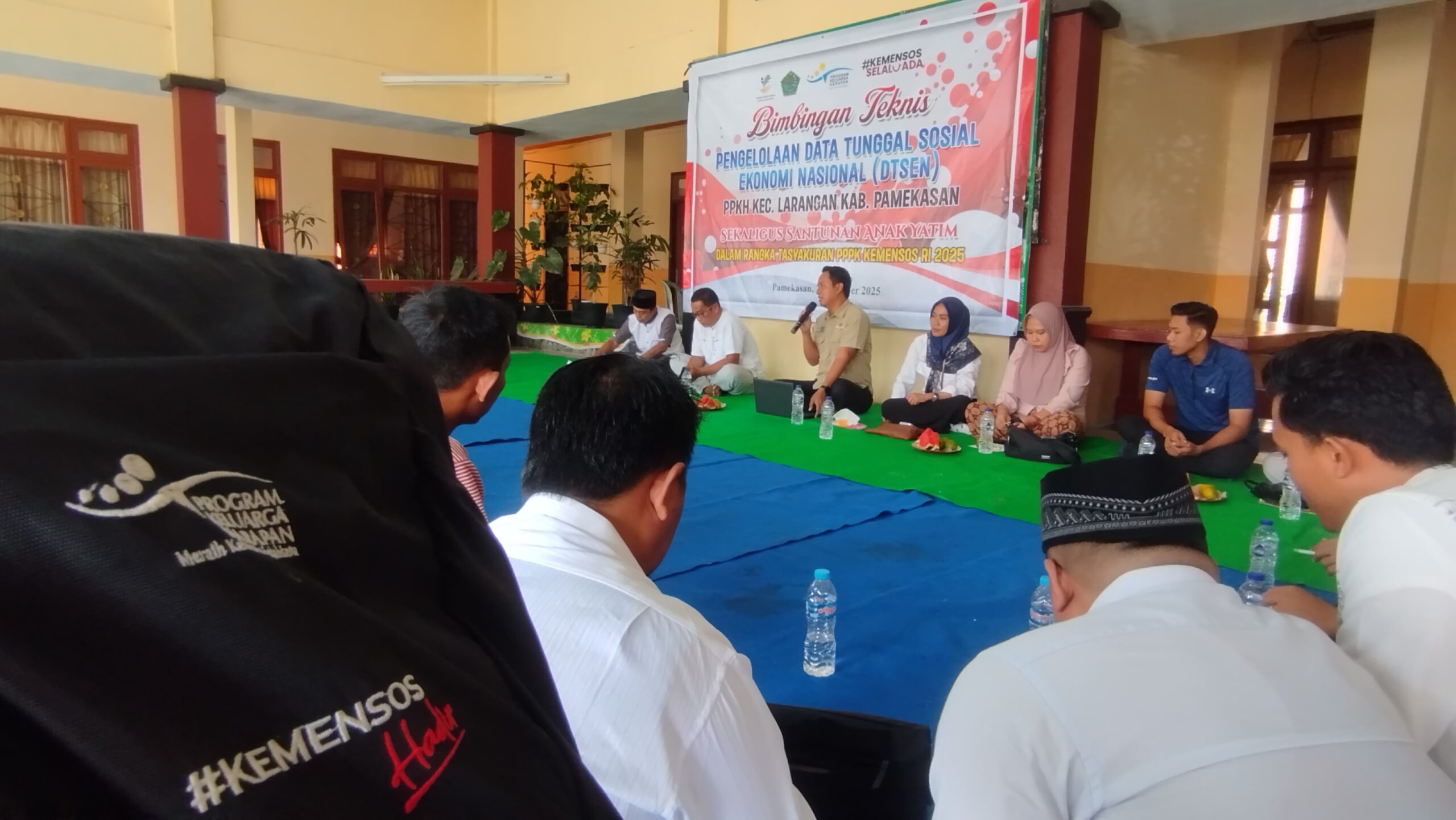 Koorwil PKH Jatim 6 Isi Bimtek DTSEN Pengisi Data Siks-NG Koorwil PKH Jatim 6 Isi Bimtek DTSEN Pengisi Data Siks-NG