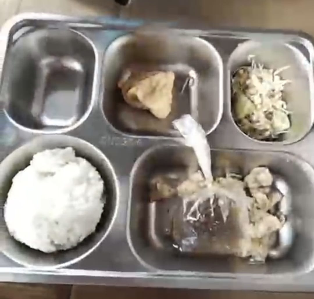 Menu MBG Dari SPPG Barokah Tamberu Diduga Tidak Layak, Wali Murid di Sampang Angkat Bicara Menu MBG Dari SPPG Barokah Tamberu Diduga Tidak Layak, Wali Murid di Sampang Angkat Bicara
