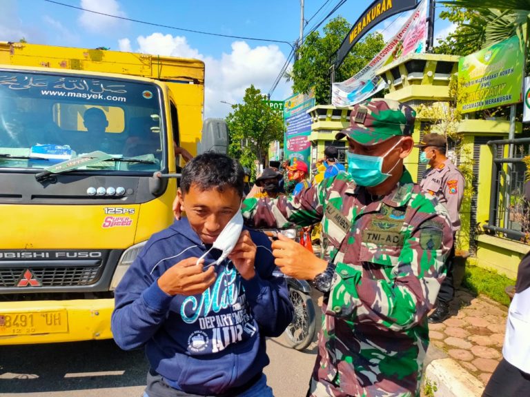 Libatkan Polisi dan Tentara, Satgas Covid-19 Merakurak Operasi Pengendara Motor Tak Pakai Masker