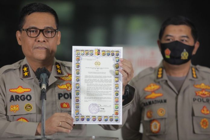 Kepala Divisi Humas Polri Irjen Argo Yuwono dalam konferensi pers di Jakarta