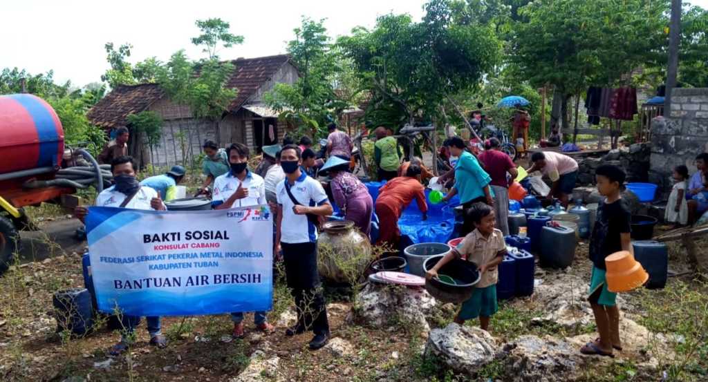 FSPMI Bantu Air Bersih untuk Warga Timangboro Grabagan