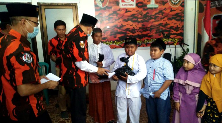 Momen Harlah PP ke 61, Berikan Santunan ke Anak Yatim dan Duafa