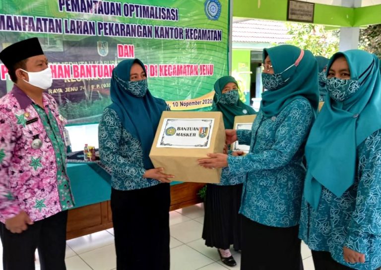 Ketua Tim Penggerak PKK Tuban Pantau Langsung Optimalisasi Lahan Pekarangan di Kecamatan Jenu