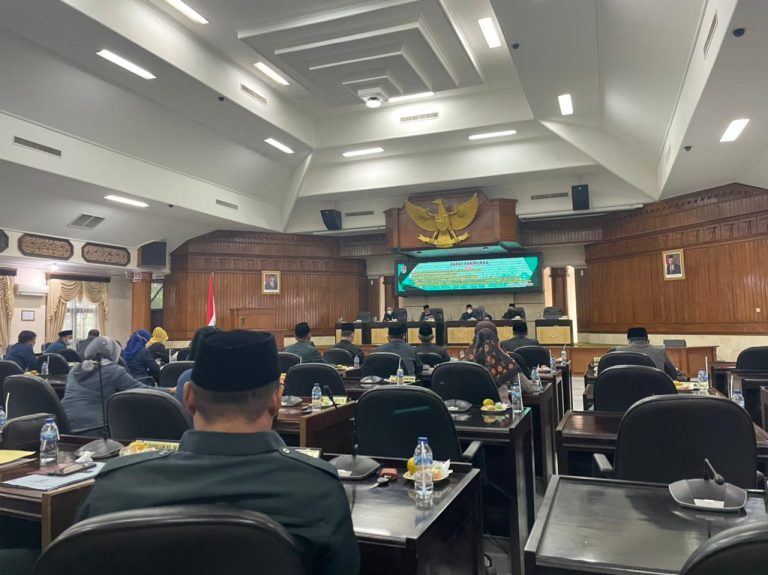 Bupati dan Wabup Baru Tuban Tak Hadiri Rapat Perdana Bersama DPRD