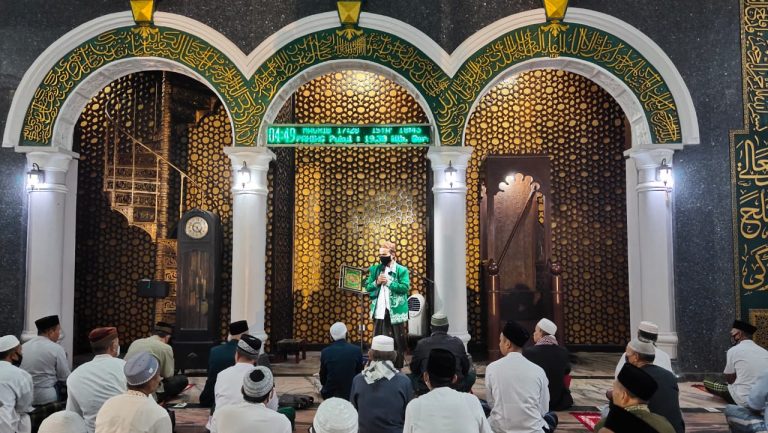 Berikan Pembinaan Penyuluh Agama Islam, Tekankan Pemberdayaan Ekonomi Ummat dan Kemakmuran Masjid
