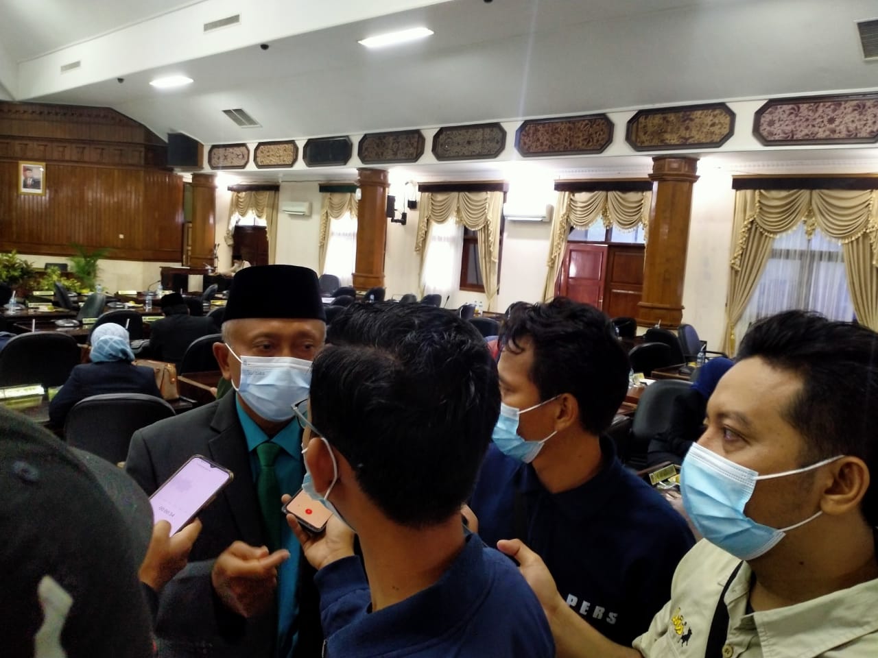 Asep Resmi Dilantik Menjadi Anggota DPRD Tuban, Miyadi: Tidak Tergesa-gesa