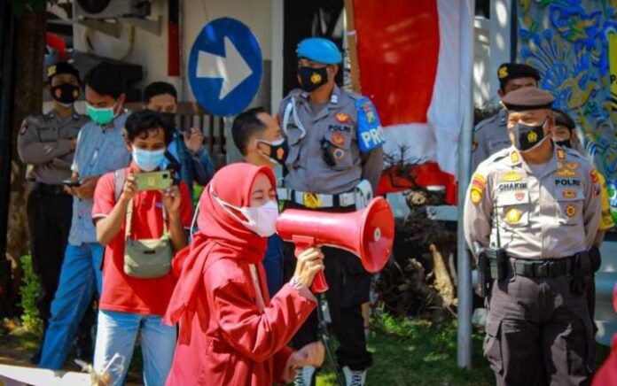 IMM Tuban Gelar Aksi Tuntut Pemerintah Lakukan Evaluasi dan Kaji Ulang Kebijakan PPKM