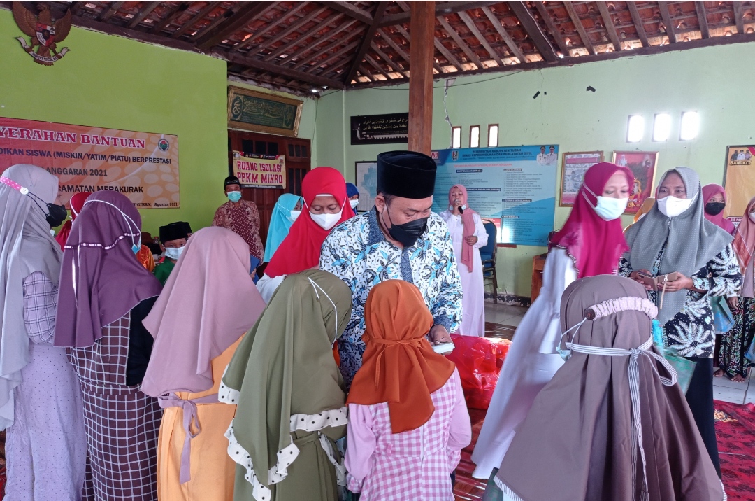 Berikan Dukungan Pendidikan Pada Anak Yatim dan Anak yang Berprestasi