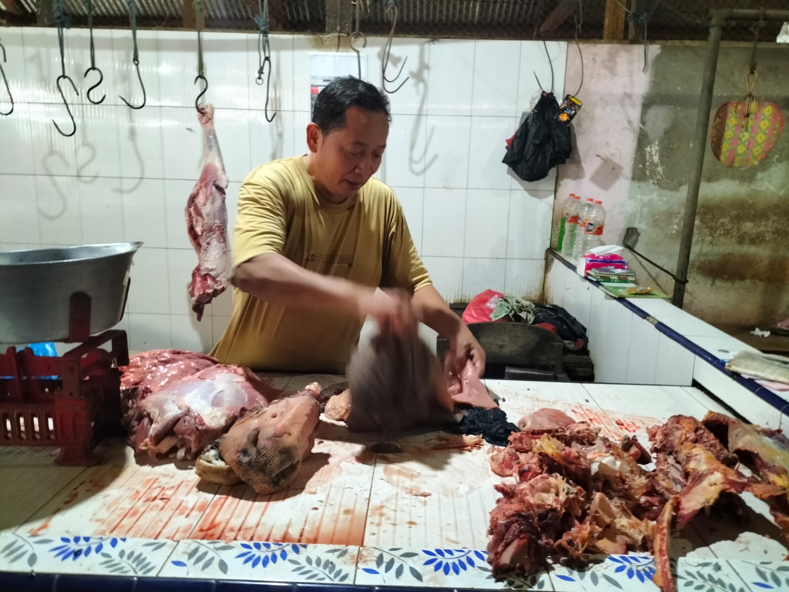 Harga Bahan Pokok di Pasar Tradisional Tuban Naik