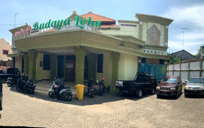 Renovasi Gedung Budaya Loka Mandek, Masyarakat Peduli Kesenian Tuban Galang #koinuntukbudayaloka