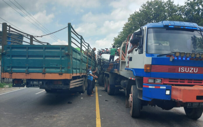 Dua Truk Alami Kecelakaan di Jalur Pantura Tuban, 1 Orang Meninggal Dunia