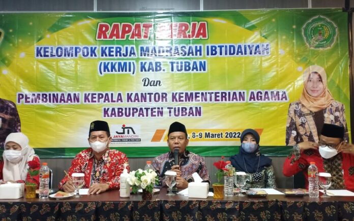 Raker KKMI, Kemenag Tuban Ingatkan Kepala Madrasah Agar Profesional