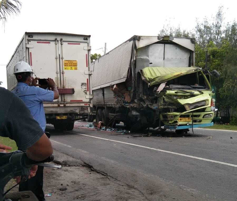 Tabrakan Beruntun di Tuban