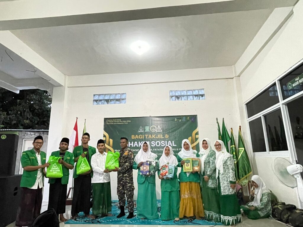 Peringati Harlah, PAC GP Ansor dan Fatayat NU Jenu Gelar Baksos dan Bagikan 1.000 Takjil