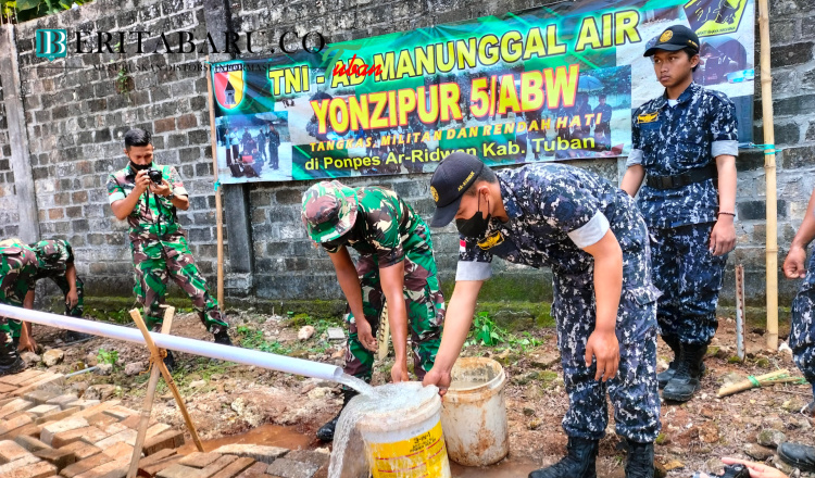 Yonzipur V/ABW Kodam V/Brawijaya Sukseskan Program TNI Manunggal Air di Ponpes Ar-Ridwan Tuban